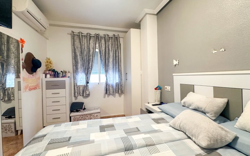 Resale - Apartment -
Torrevieja - Costa Blanca