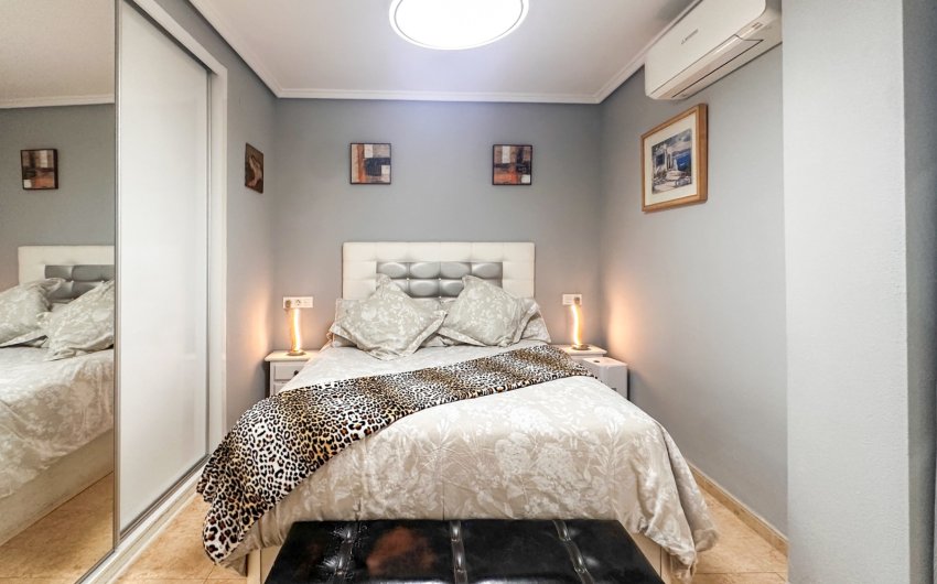 Resale - Apartment -
Torrevieja - Costa Blanca