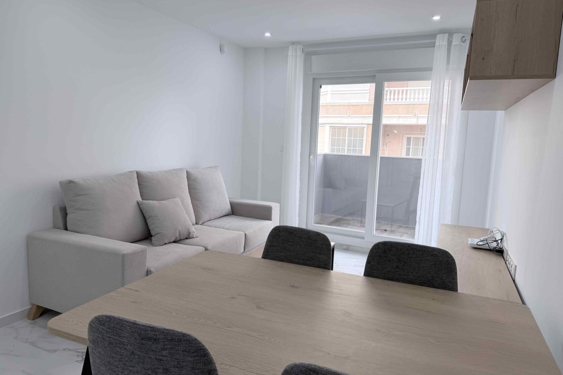 Resale - Apartment -
Torrevieja - Costa Blanca