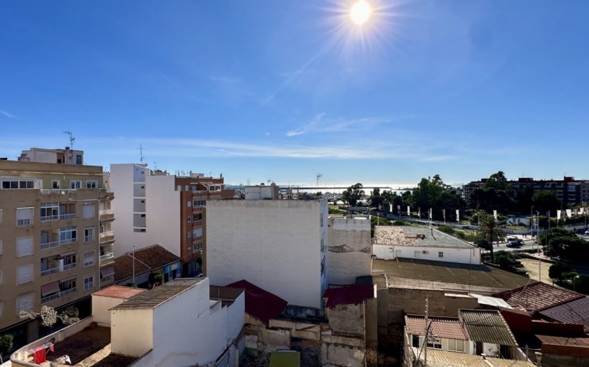 Resale - Apartment -
Torrevieja - Costa Blanca