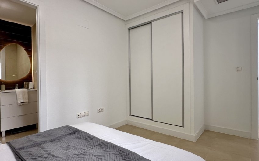 Resale - Apartment -
Torrevieja - Costa Blanca