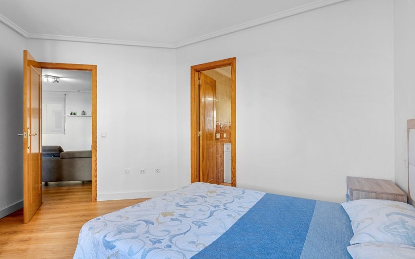 Resale - Apartment -
Torrevieja - Costa Blanca