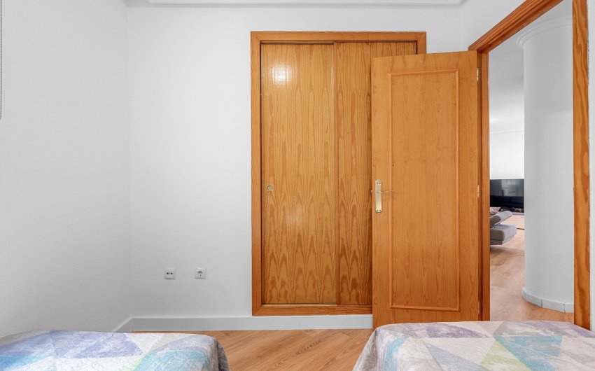 Resale - Apartment -
Torrevieja - Costa Blanca