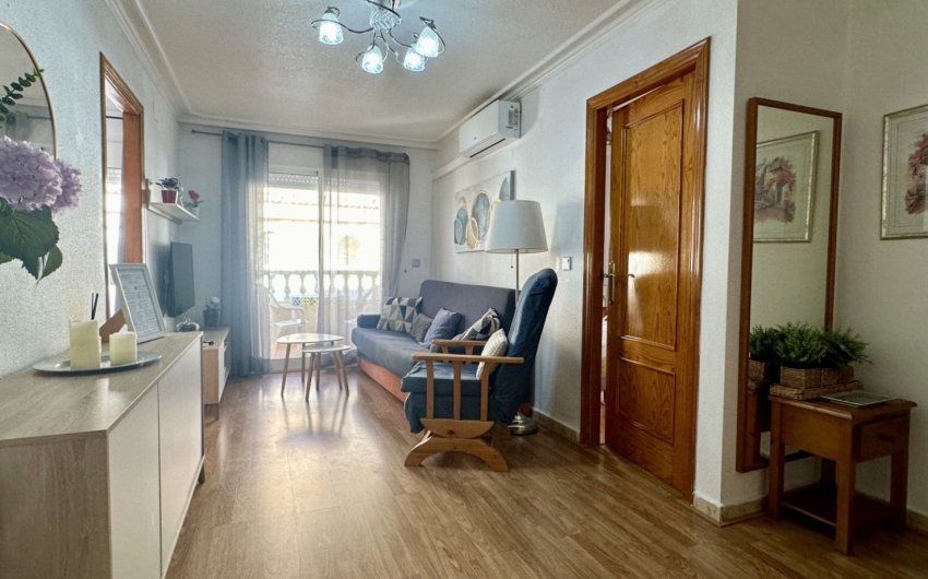 Resale - Apartment -
Torrevieja - Costa Blanca