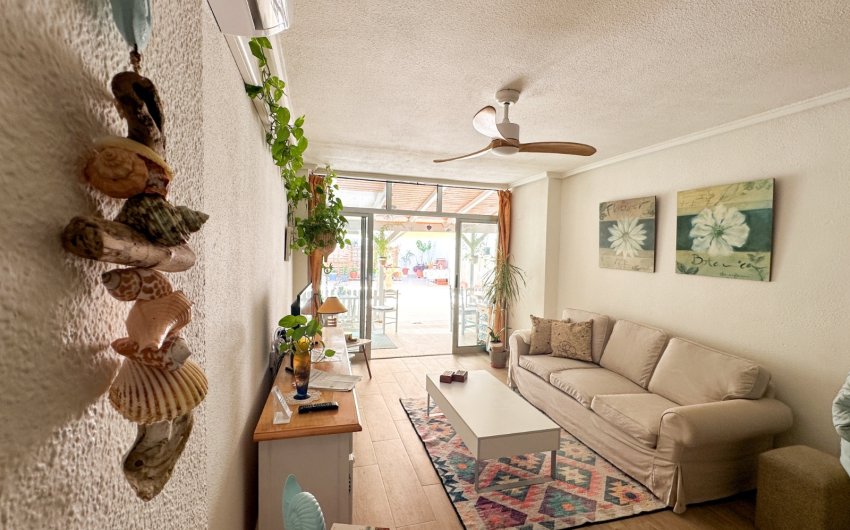 Resale - Apartment -
Torrevieja - Costa Blanca