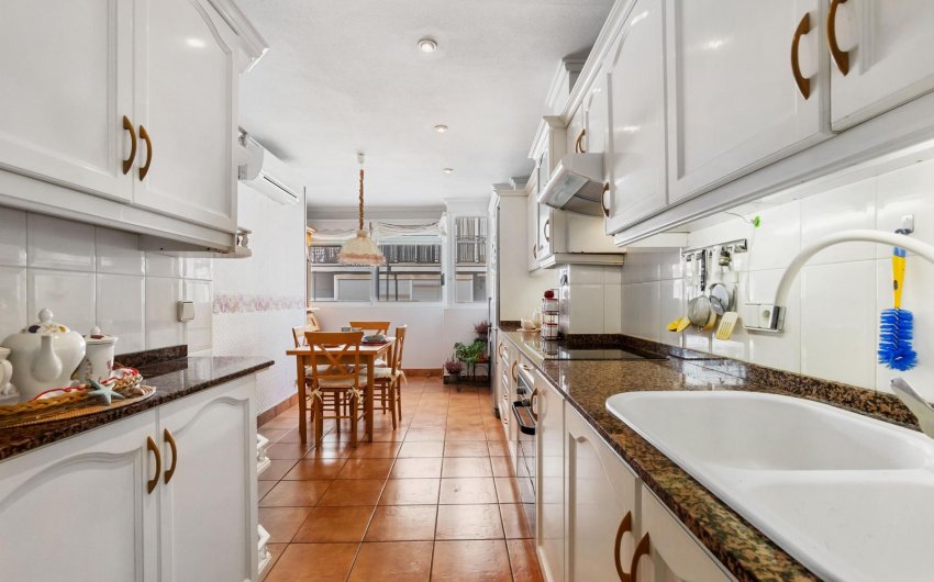 Resale - Apartment -
Torrevieja - Costa Blanca