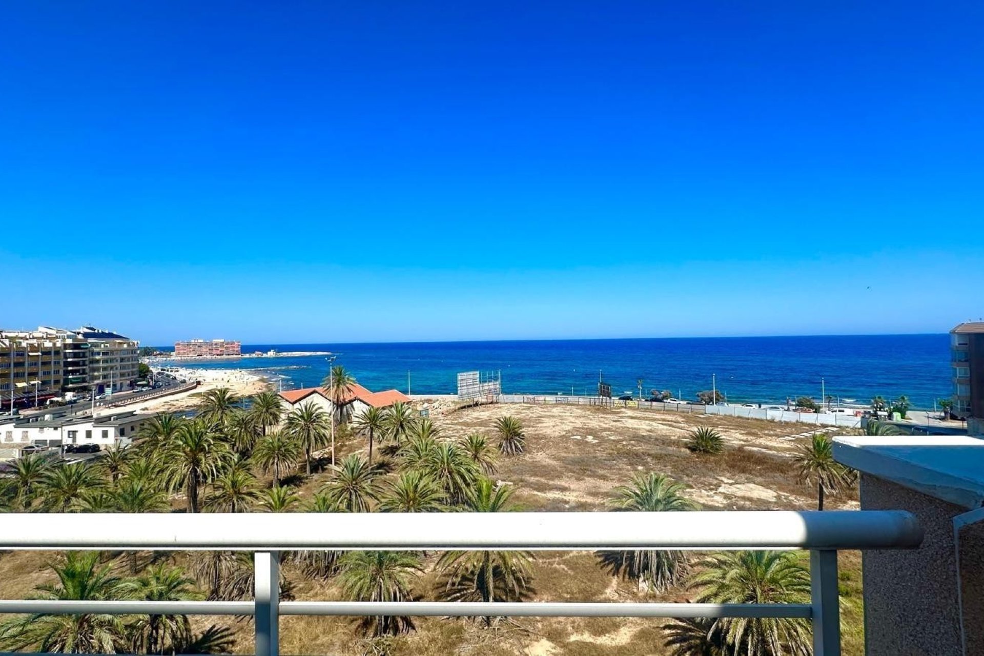 Resale - Apartment -
Torrevieja - Curva del Palangre
