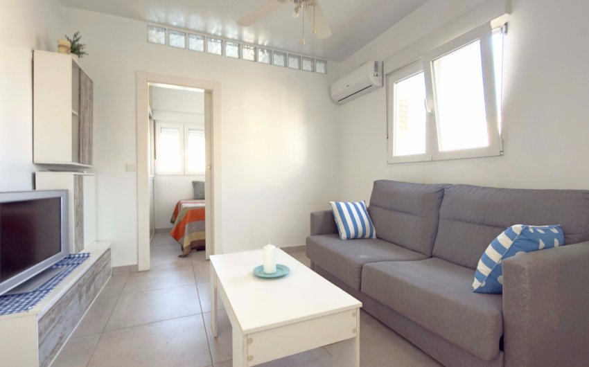 Resale - Apartment -
Torrevieja - El Acequión - Los Náufragos