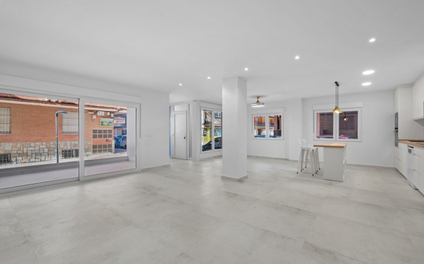 Resale - Apartment -
Torrevieja - El Acequión - Los Náufragos