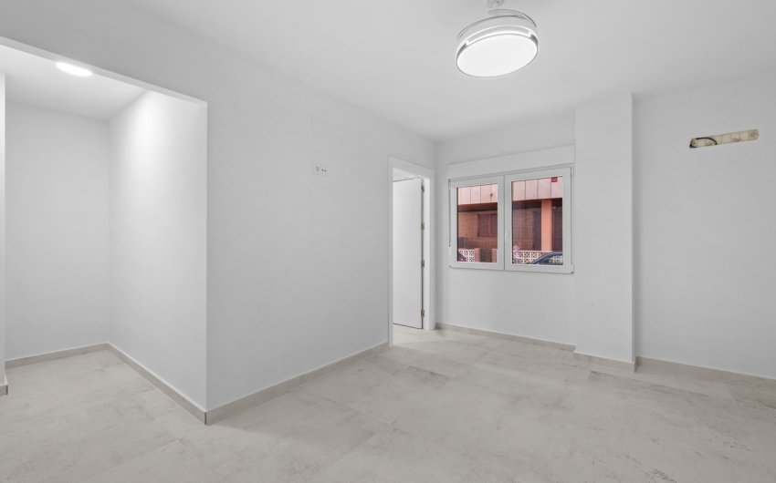 Resale - Apartment -
Torrevieja - El Acequión - Los Náufragos