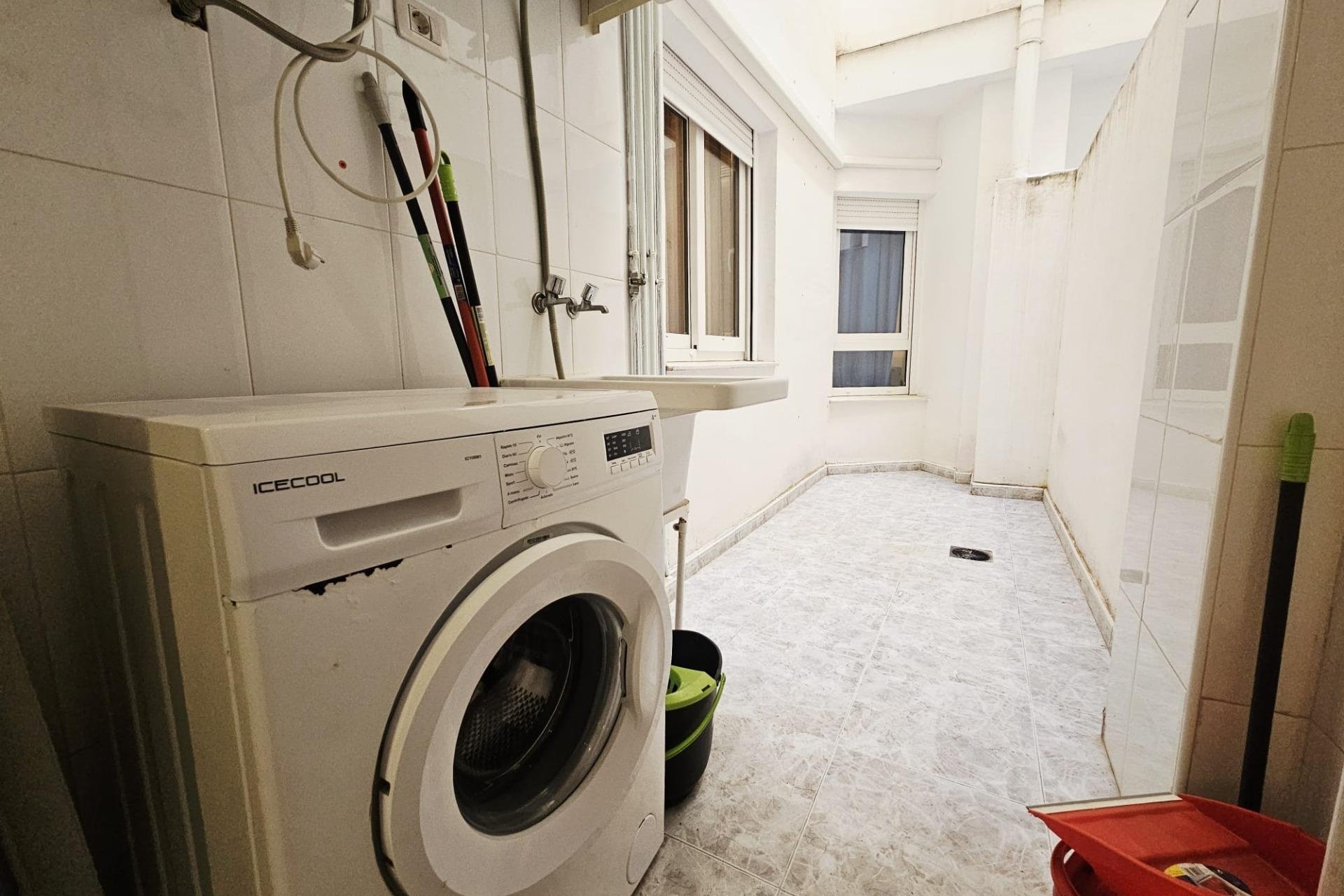 Resale - Apartment -
Torrevieja - Estacion De Autobuses