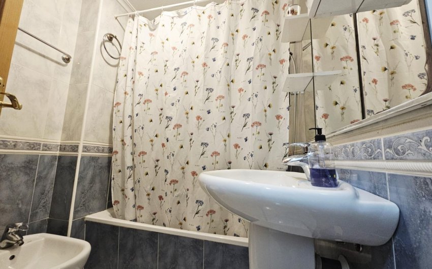 Resale - Apartment -
Torrevieja - Estacion De Autobuses