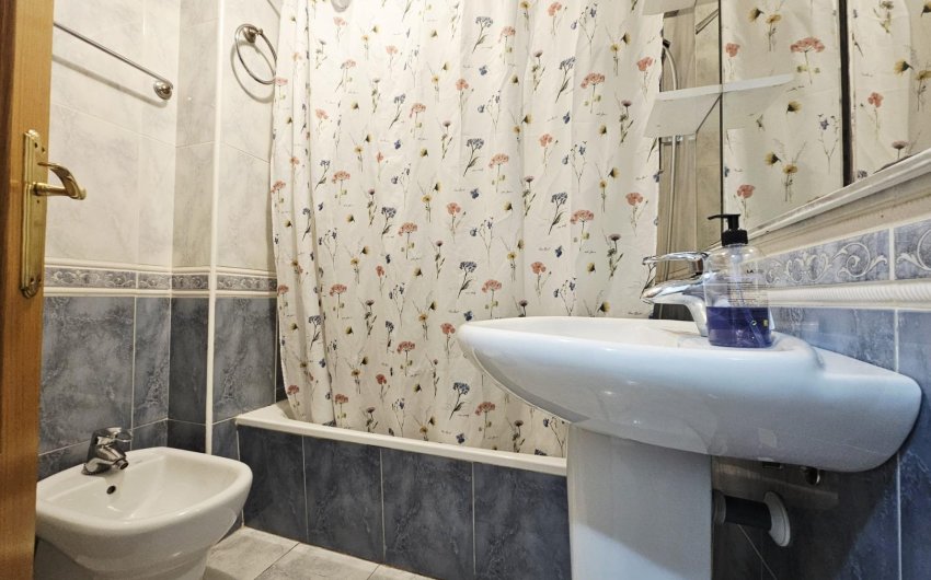 Resale - Apartment -
Torrevieja - Estacion De Autobuses