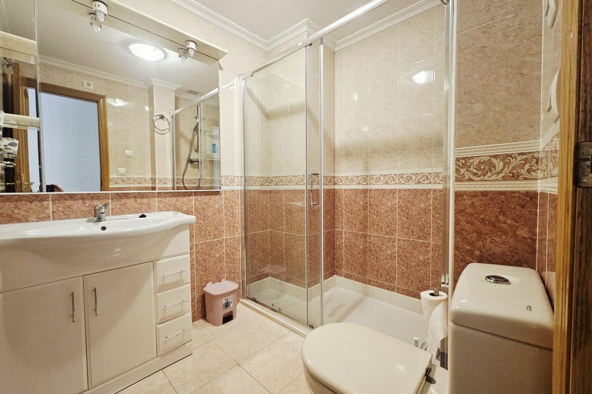 Resale - Apartment -
Torrevieja - Estacion De Autobuses