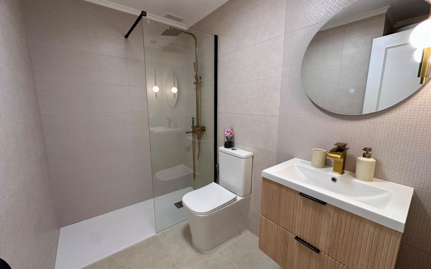 Resale - Apartment -
Torrevieja - Estacion De Autobuses