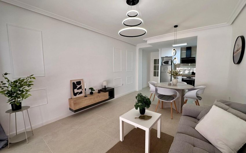 Resale - Apartment -
Torrevieja - Estacion De Autobuses