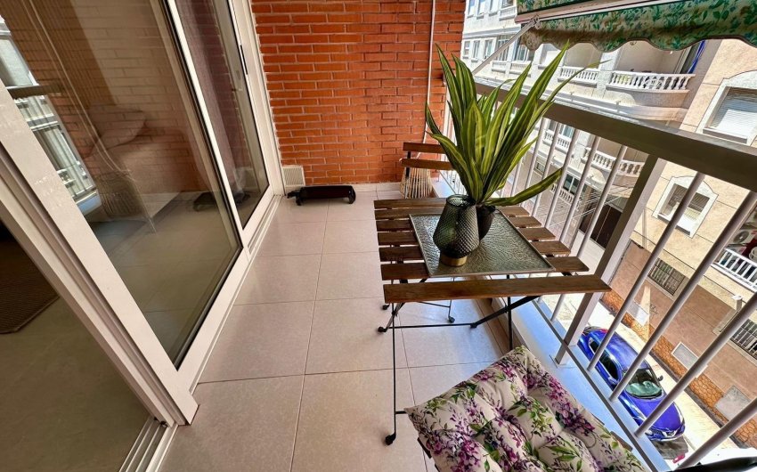 Resale - Apartment -
Torrevieja - Estacion De Autobuses