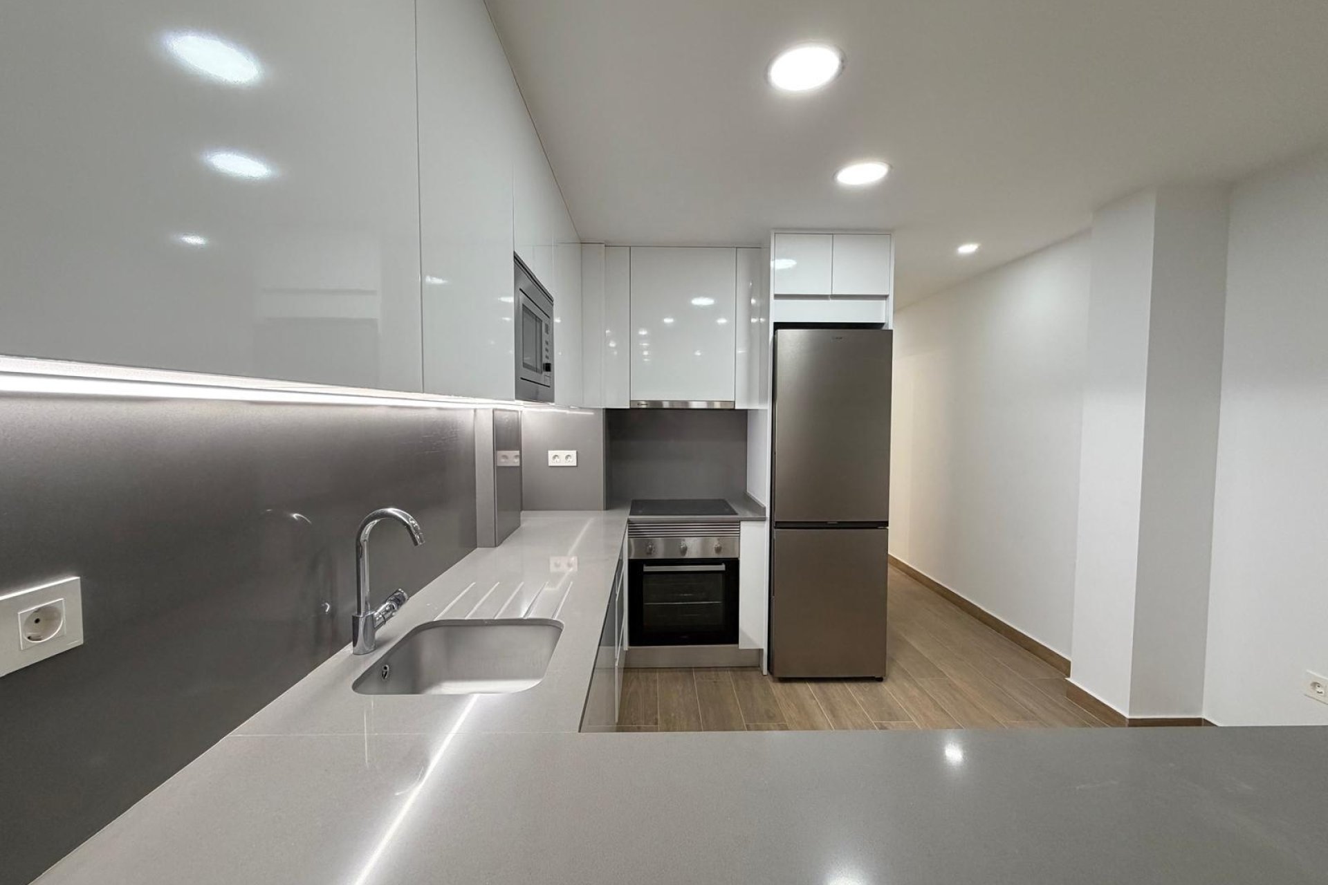 Resale - Apartment -
Torrevieja - Estacion De Autobuses