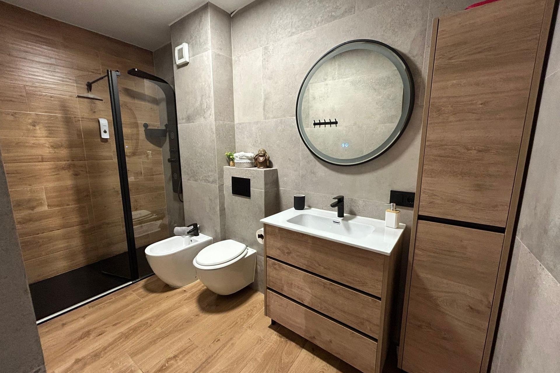 Resale - Apartment -
Torrevieja - Estacion De Autobuses