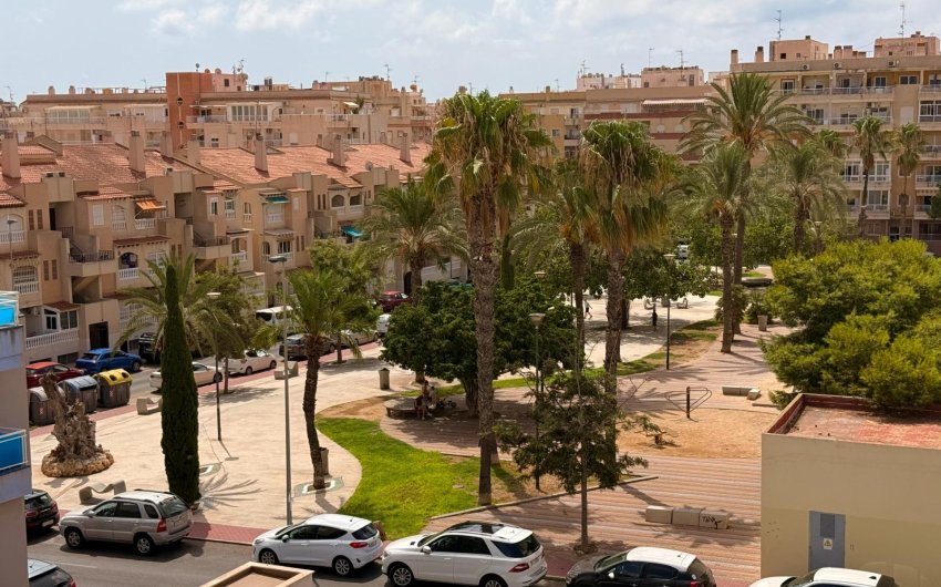 Resale - Apartment -
Torrevieja - Estacion De Autobuses