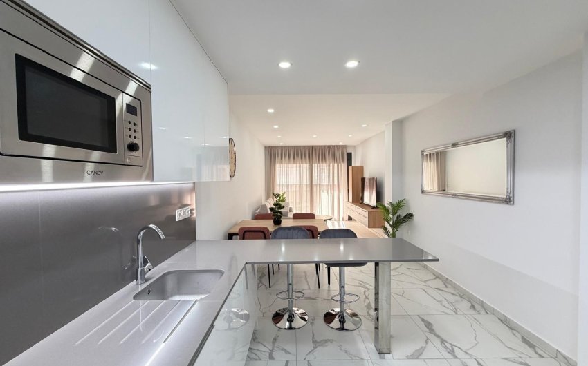 Resale - Apartment -
Torrevieja - Estacion De Autobuses