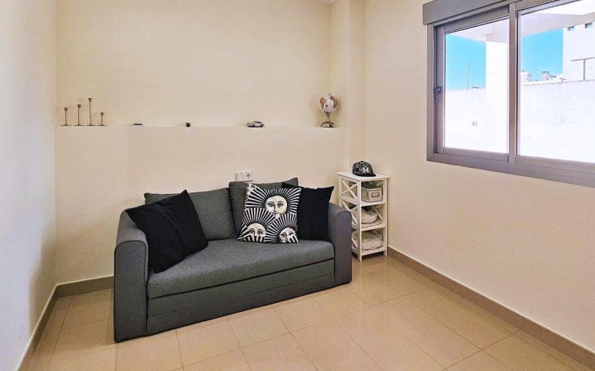 Resale - Apartment -
Torrevieja - Estacion De Autobuses