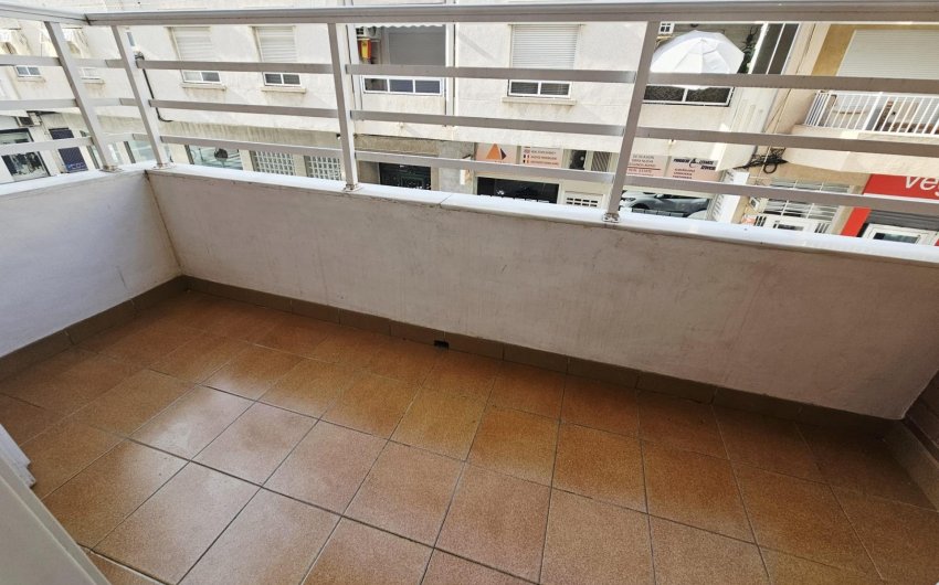 Resale - Apartment -
Torrevieja - Estacion De Autobuses