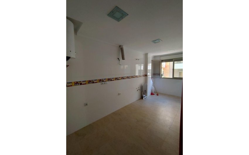 Resale - Apartment -
Torrevieja - Estacion De Autobuses
