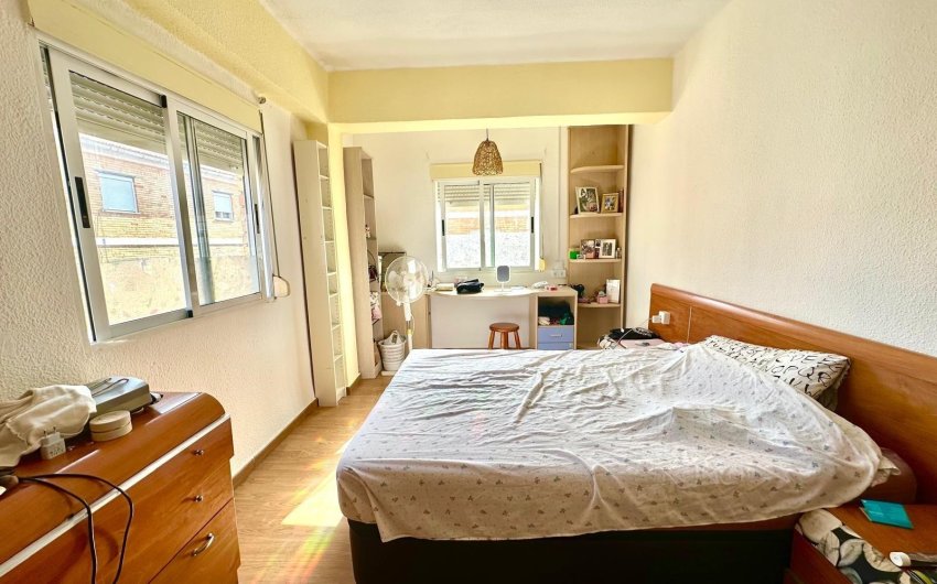 Resale - Apartment -
Torrevieja - Estacion De Autobuses