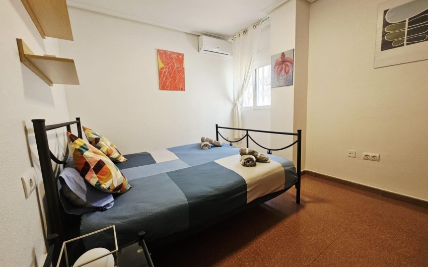 Resale - Apartment -
Torrevieja - Estacion De Autobuses