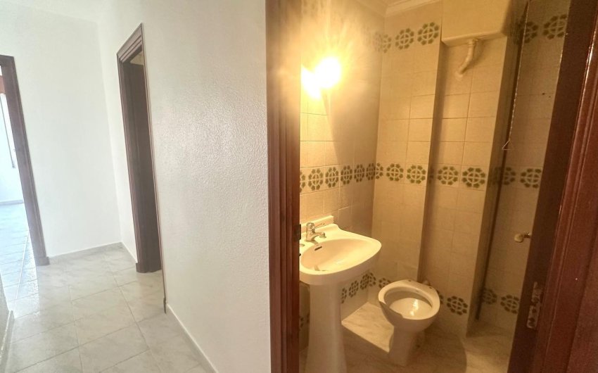 Resale - Apartment -
Torrevieja - Estacion De Autobuses