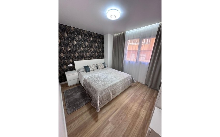 Resale - Apartment -
Torrevieja - Estacion De Autobuses