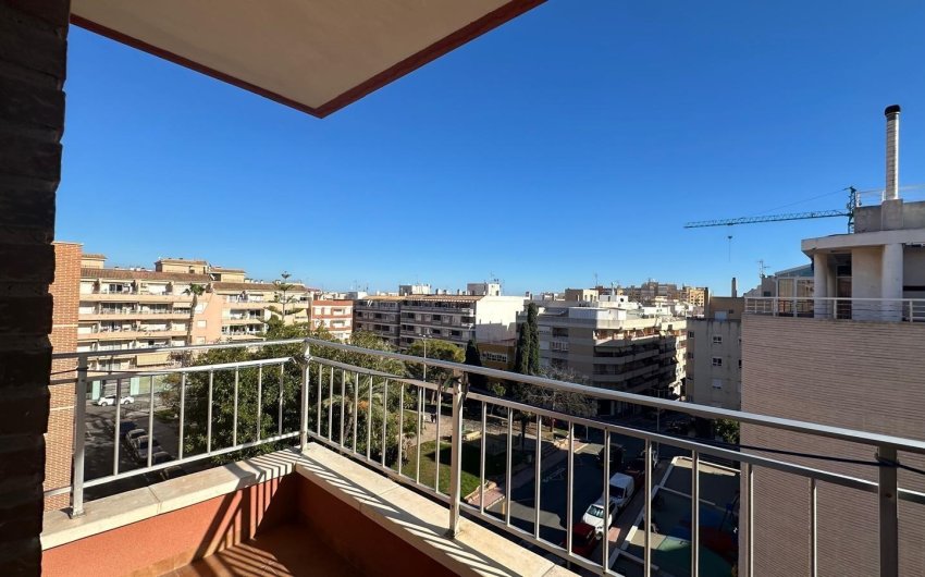 Resale - Apartment -
Torrevieja - Estacion De Autobuses