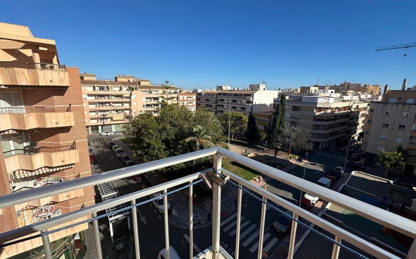 Resale - Apartment -
Torrevieja - Estacion De Autobuses