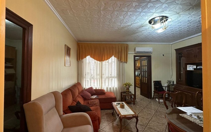 Resale - Apartment -
Torrevieja - Estacion De Autobuses