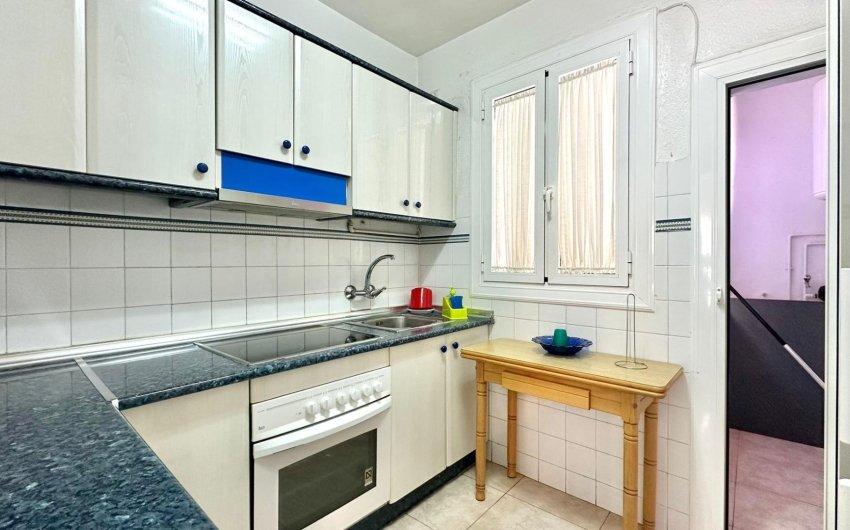 Resale - Apartment -
Torrevieja - Estacion De Autobuses