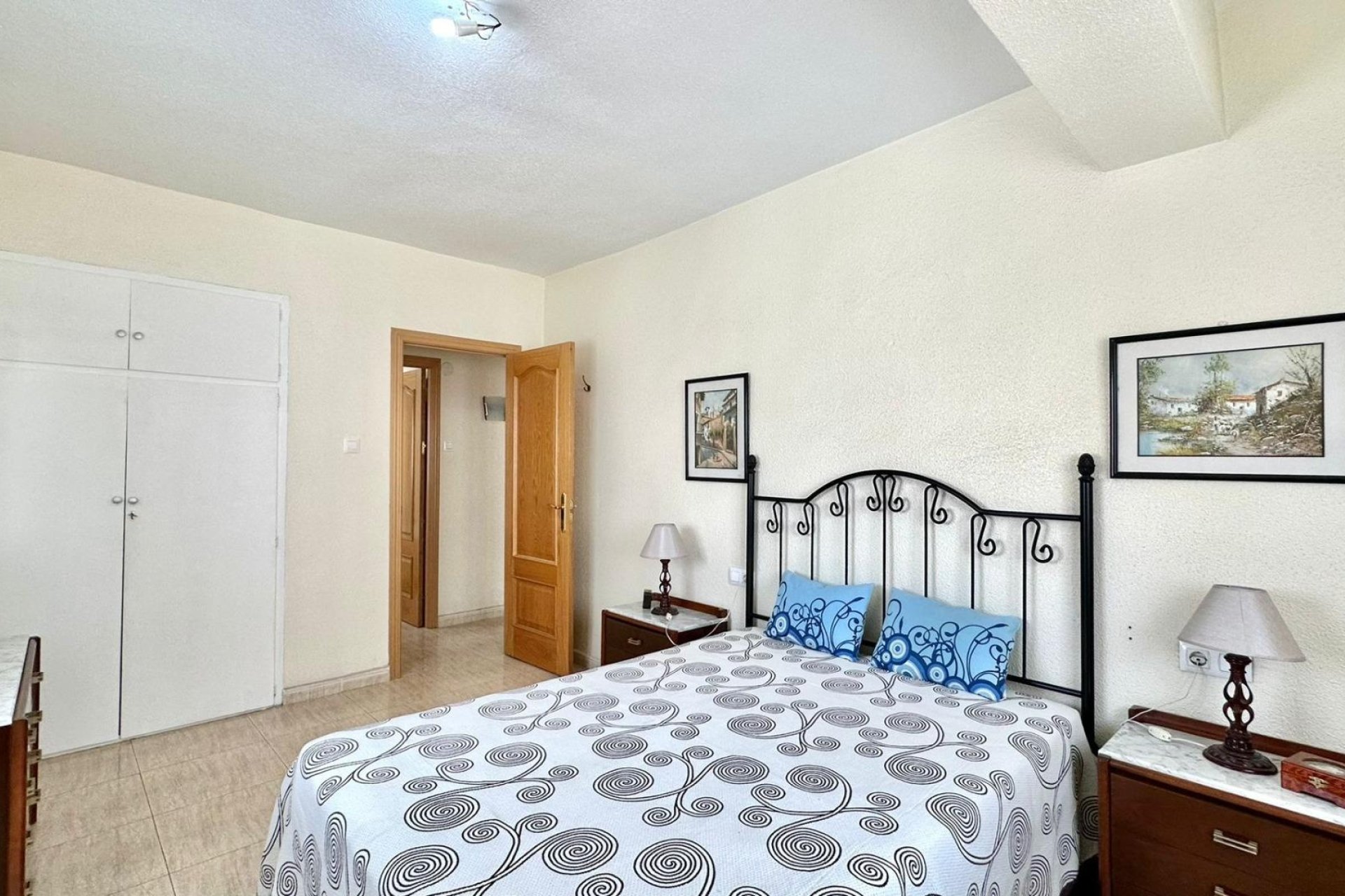 Resale - Apartment -
Torrevieja - Estacion De Autobuses