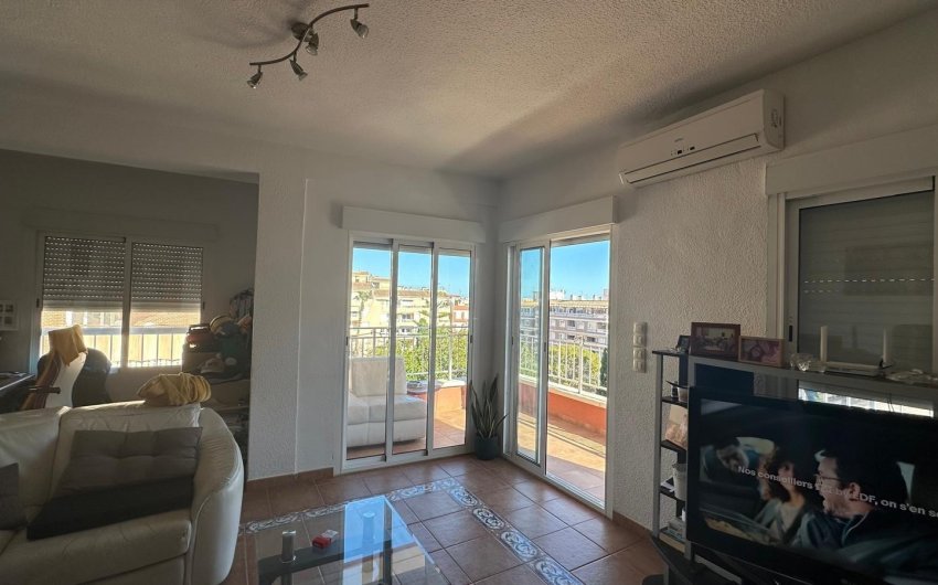 Resale - Apartment -
Torrevieja - Estacion De Autobuses