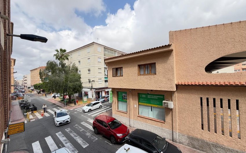 Resale - Apartment -
Torrevieja - Estacion De Autobuses