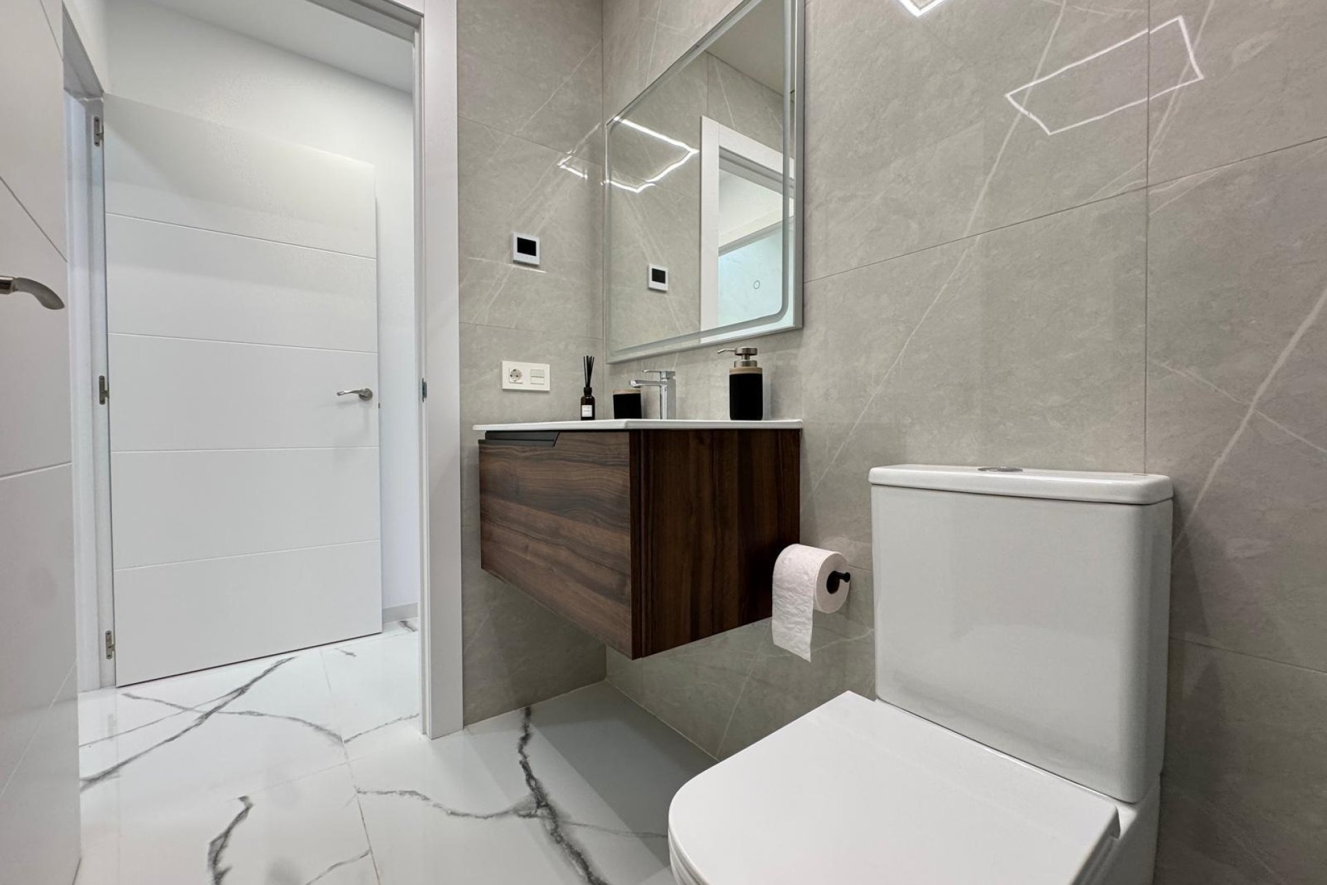 Resale - Apartment -
Torrevieja - Estacion De Autobuses