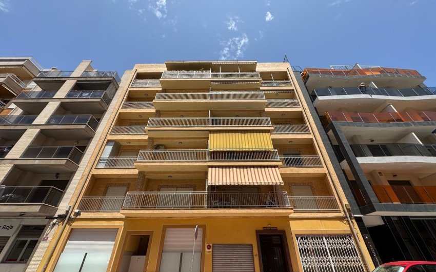 Resale - Apartment -
Torrevieja - Estacion De Autobuses