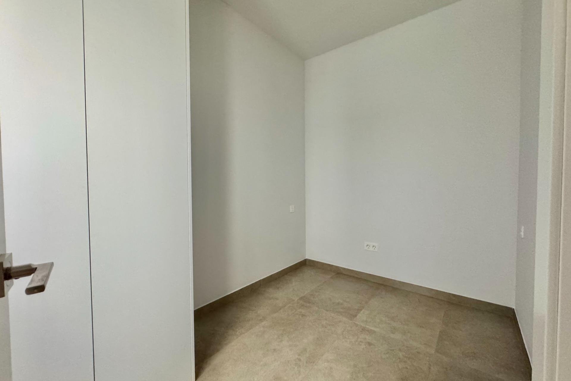 Resale - Apartment -
Torrevieja - Habaneras