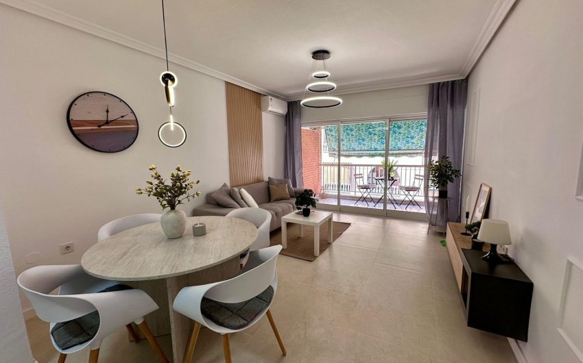 Resale - Apartment -
Torrevieja - Habaneras