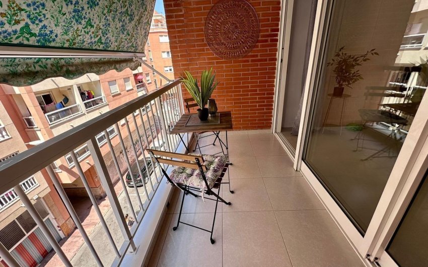 Resale - Apartment -
Torrevieja - Habaneras
