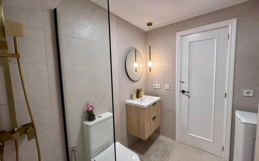 Resale - Apartment -
Torrevieja - Habaneras