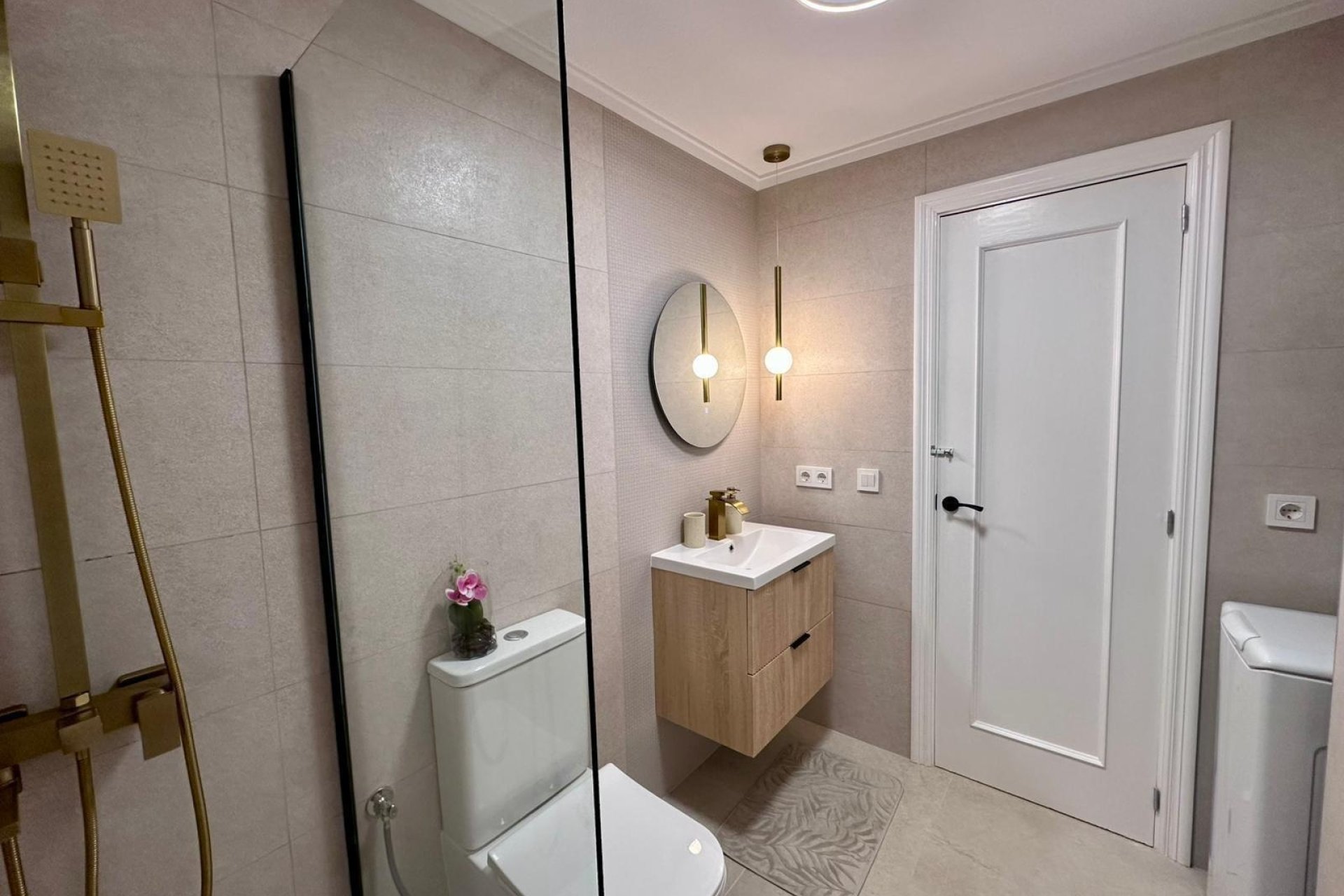 Resale - Apartment -
Torrevieja - Habaneras