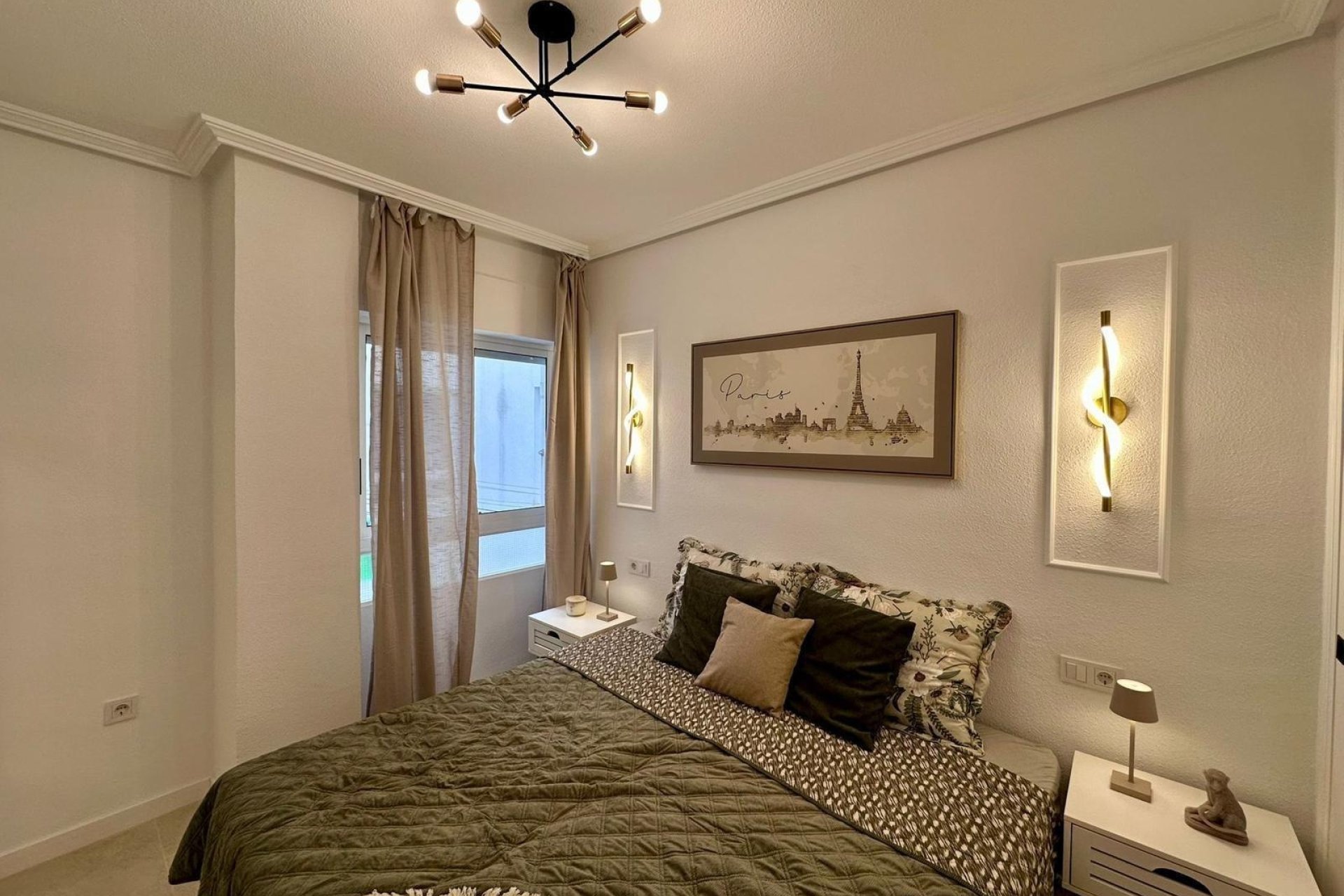 Resale - Apartment -
Torrevieja - Habaneras