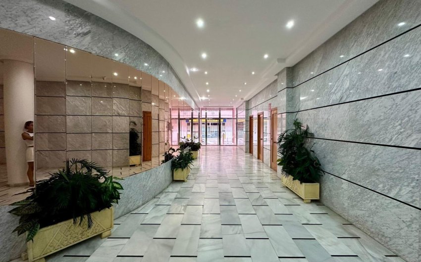 Resale - Apartment -
Torrevieja - Habaneras