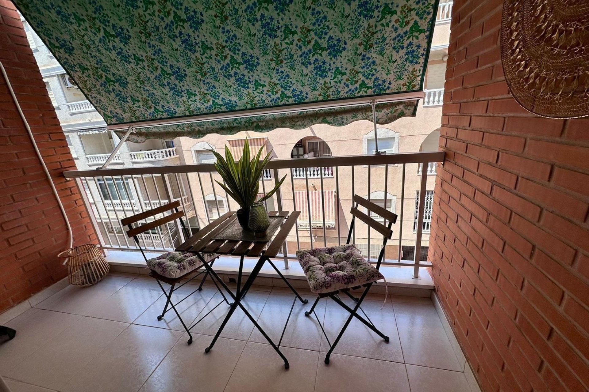 Resale - Apartment -
Torrevieja - Habaneras