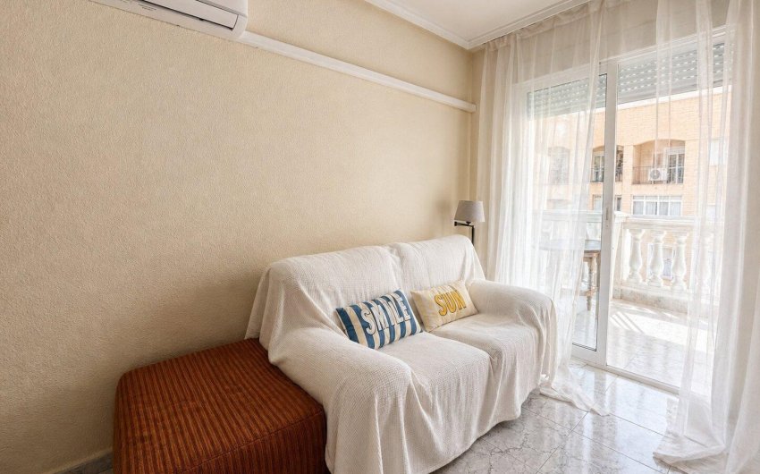 Resale - Apartment -
Torrevieja - Habaneras